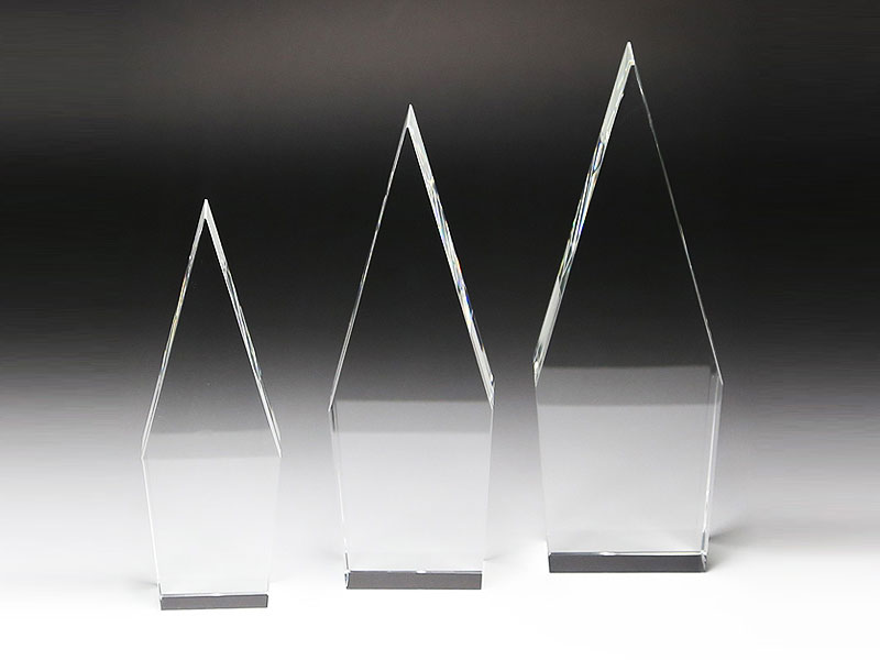 クリスタルガラス製のトロフィー TOP3セット | 株式会社プレシオン