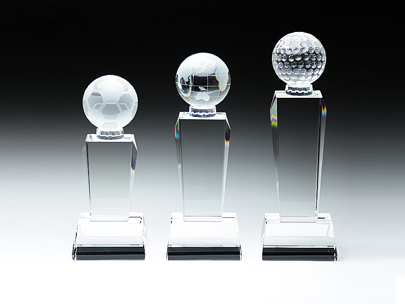 クリスタルガラス製のトロフィー TOP3セット | 株式会社プレシオン